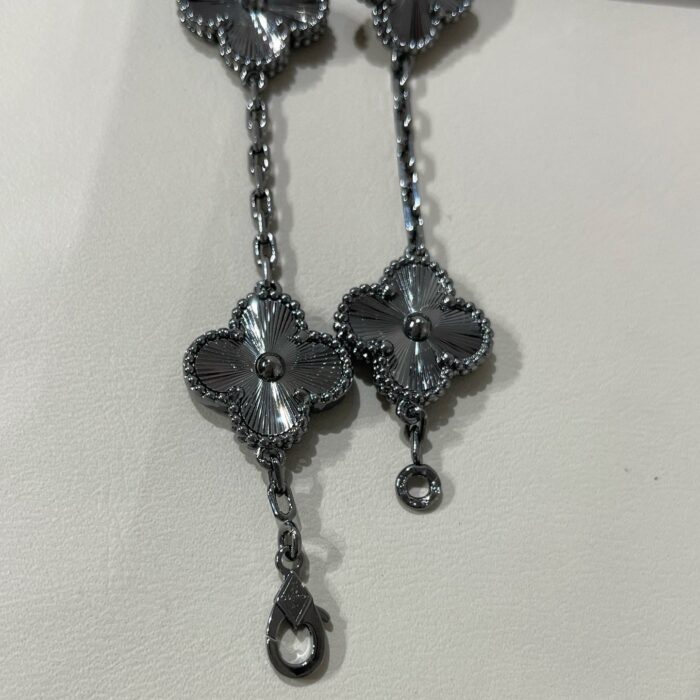 【Valerone Jewelry】CLOVER 5 MOTIF BLACK BRACELET - Image 7