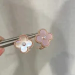 【Valeron Jewelry】CLOVER MEDIUM 1 MOTIFS  PINK MOP DIAMOND EARRINGS - Image 13