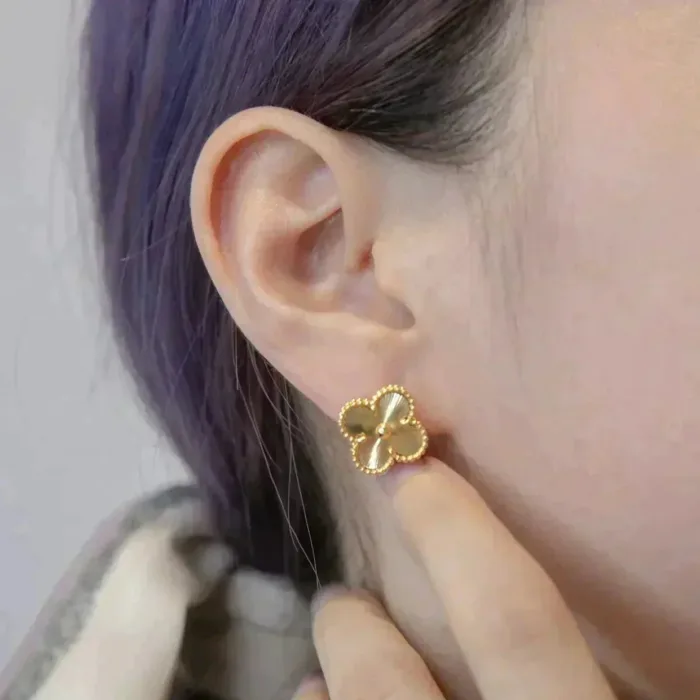 【Valeron Jewelry】CLOVER MEDIUM 1 MOTIFS LASER EARRINGS - Image 8