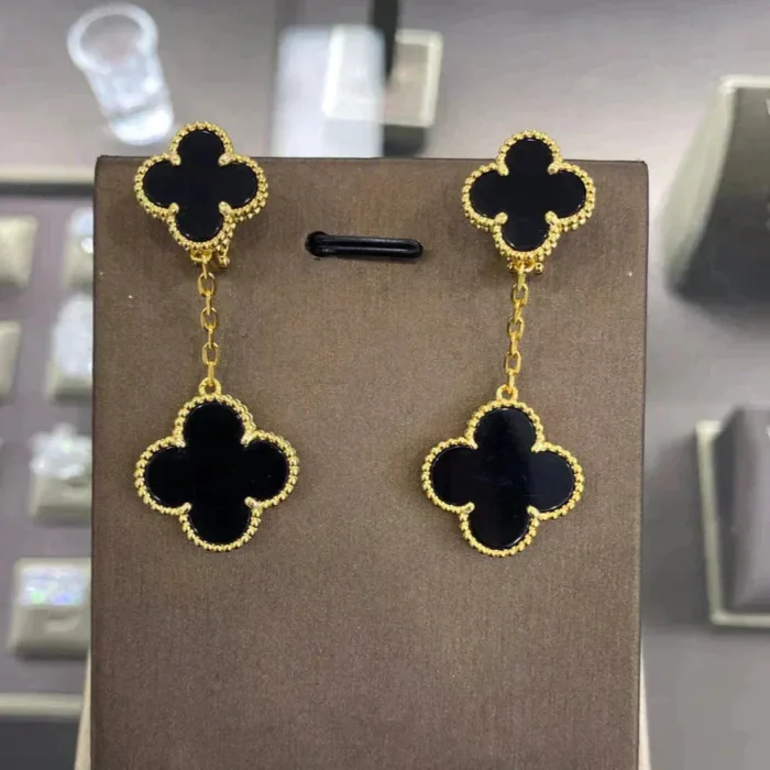 【Valeron Jewelry】CLOVER 2 MOTIFS  EARRINGS (MULTIPLE CHOICESC - Image 1