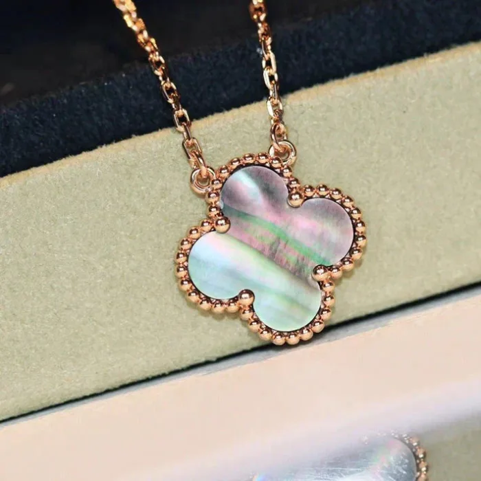 【Valleron Jewelry】CLOVER 15MM  GRAY MOTHER OF PEARL NECKLACE - Image 1