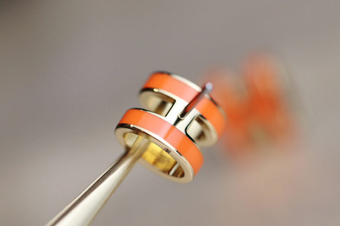 【Valeron Jewelry】MINI POP H EARRINGS ORANGE - Image 4
