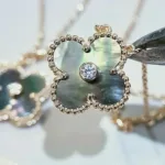 【Valleron Jewelry】CLOVER 15MM DIAMOND AND MOTHER-OF-GREY NECKLACE - Image 5
