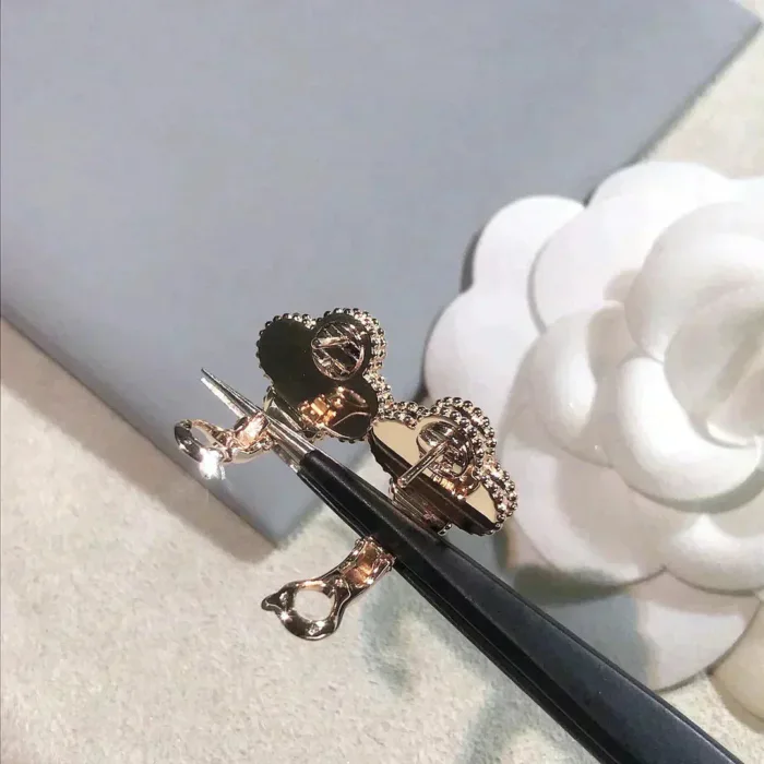 【Valeron Jewelry】CLOVER MEDIUM 1 MOTIFS  PINK MOP DIAMOND EARRINGS - Image 7