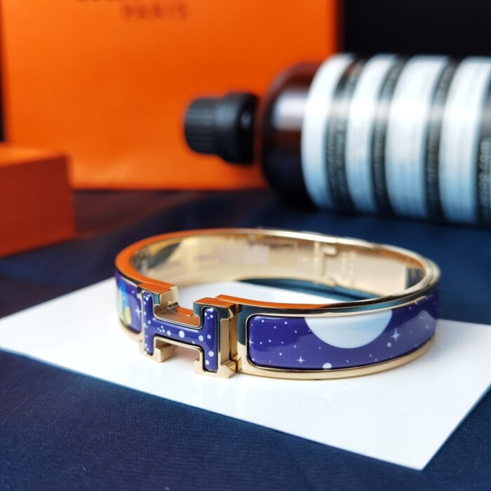 【Valeron Jewelry】H STAR AND MOON BRACELET 12MM - Image 1