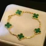 【Valleron Jewelry】CLOVER 5 MOTIFS MALACHITE BRACELET - Image 5