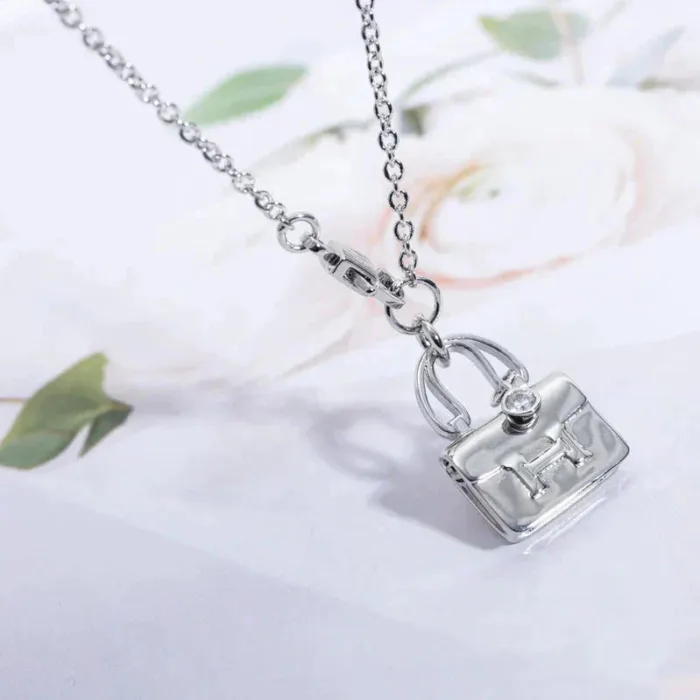 【Valleron Jewelry】AMULETTE PEDANT SILVER NECKLACE - Image 1