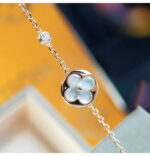 【Valleron Jewelry】SUN MOP GOLD 1 DIAMOND NECKLACE - Image 3