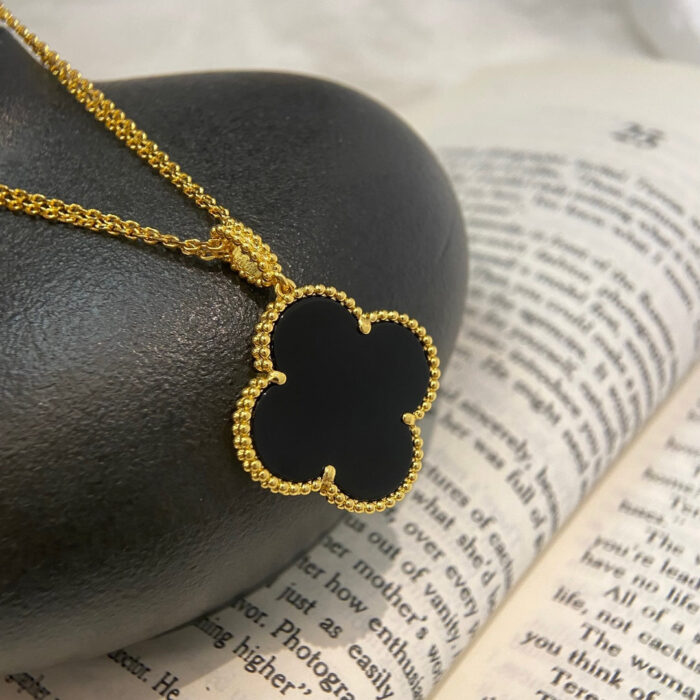 【Valleron Jewelry】CLOVER 25MM NECKLACE GOLD ONYX - Image 1