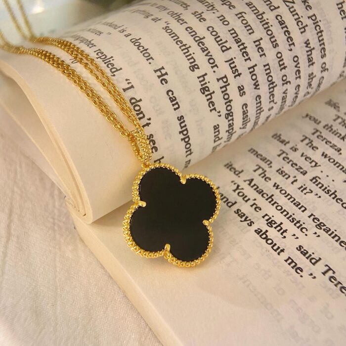 【Valleron Jewelry】CLOVER 25MM NECKLACE GOLD ONYX - Image 4