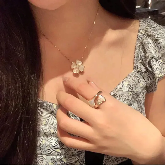 【Valleron Jewelry】CLOVER MOP DIAMOND ROSE GOLD NECKLACE - Image 3