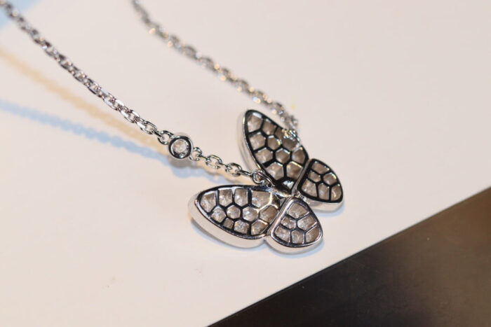 【Valleron Jewelry】BUTTERFLY DIAMOND NECKLACE - Image 9
