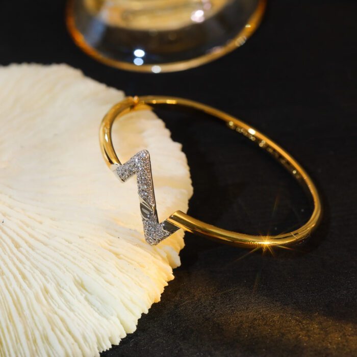 【Valleron Jewelry】VOLTE UPSITE DOWN GOLD DIAMOND BRACELET - Image 3