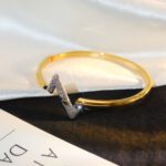 【Valleron Jewelry】VOLTE UPSITE DOWN GOLD DIAMOND BRACELET - Image 5