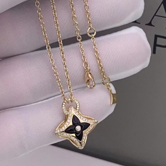 【Valleron Jewelry】STAR PEDANT PINK GOLD DIAMOND NECKLACE - Image 1