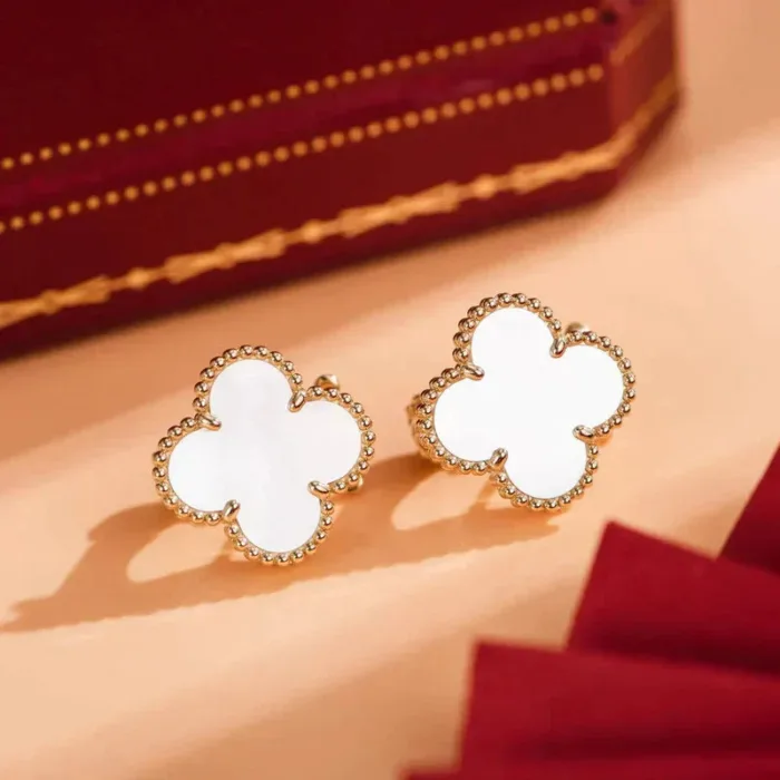 【Valeron Jewelry】CLOVER MEDIUM 1 MOTIFS  WHITE MOP STUD EARRINGS - Image 7