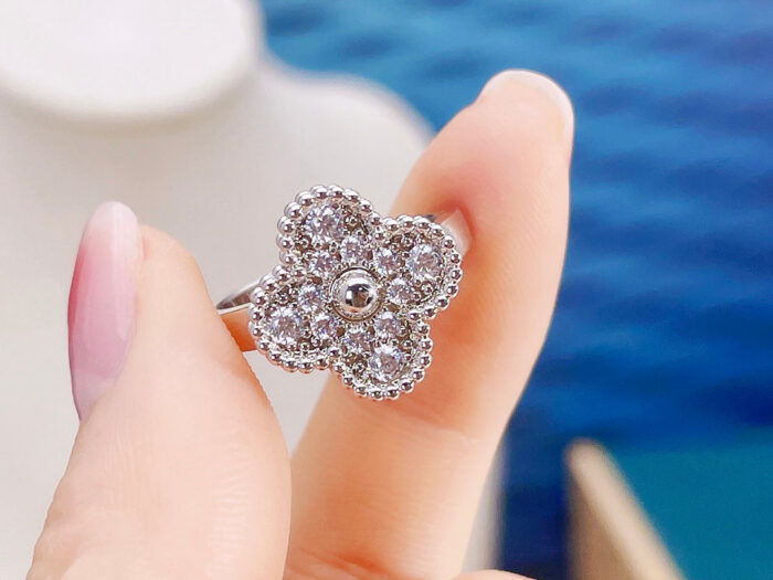 【Valeron Jewelry】CLOVER DIAMOND RING - Image 5