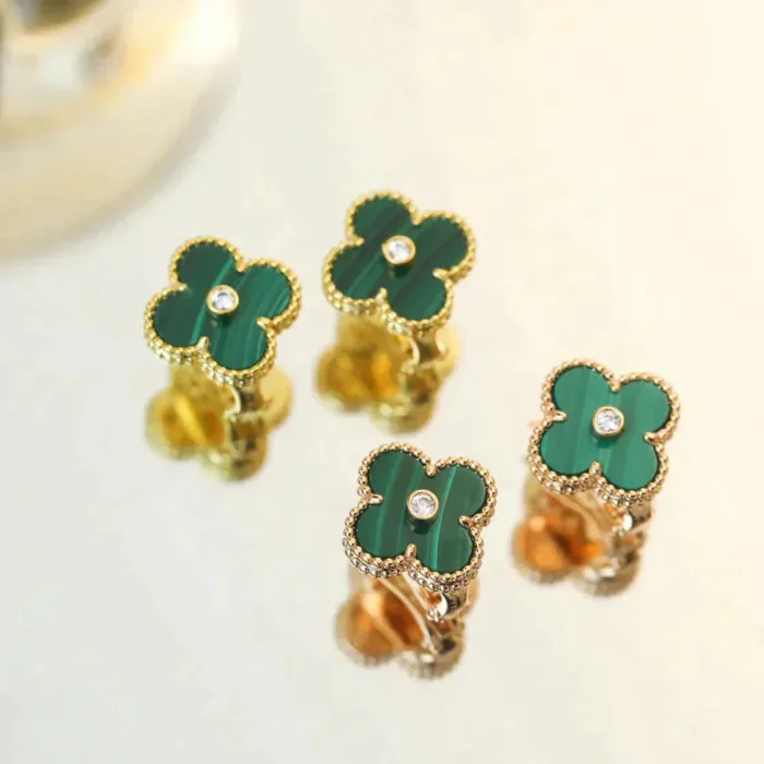 【Valeron Jewelry】CLOVER MEDIUM 1 MOTIFS MALACHITE DIAMOND EARRINGS - Image 2