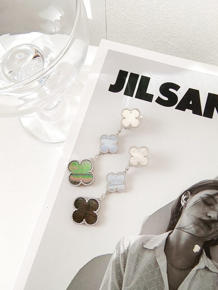 【Valeron Jewelry】CLOVER 3 MOTIFS CHALCEDONY DARK MOP SILVER EARRINGS - Image 7