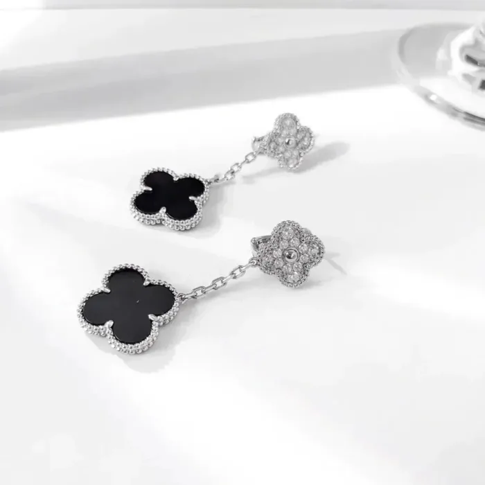 【Valeron Jewelry】CLOVER 2 MOTIFS  DIAMOND ONYX EARRINGS SILVER - Image 4