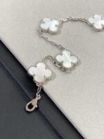 【Valleron Jewelry】CLOVER SILVER MOP 5 MOTIF BRACELET - Image 6
