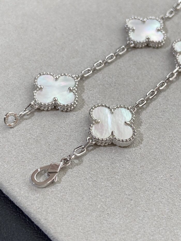 【Valleron Jewelry】CLOVER SILVER MOP 5 MOTIF BRACELET - Image 8