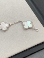 【Valleron Jewelry】CLOVER SILVER MOP 5 MOTIF BRACELET - Image 9
