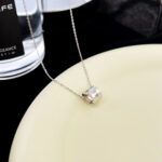 【Valleron Jewelry】BEE MINI PEDANT DIAMOND NECKLACE - Image 2