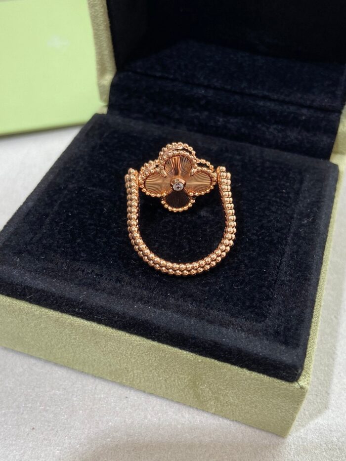 【Valeron Jewelry】CLOVER RIVERSIBLE ROSE GOLD RING - Image 4