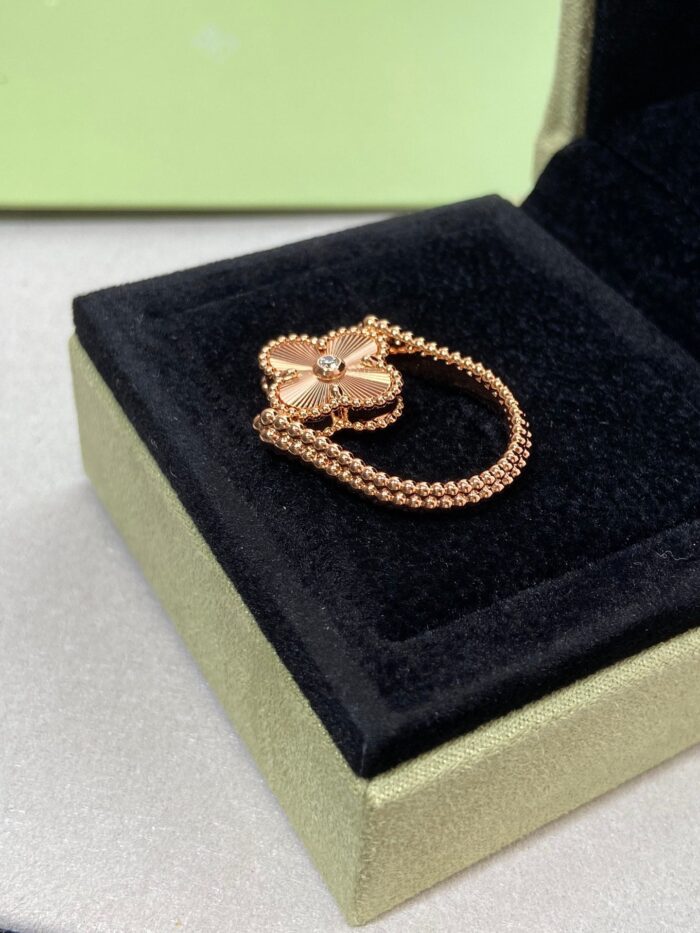 【Valeron Jewelry】CLOVER RIVERSIBLE PINK GOLD RING - Image 6