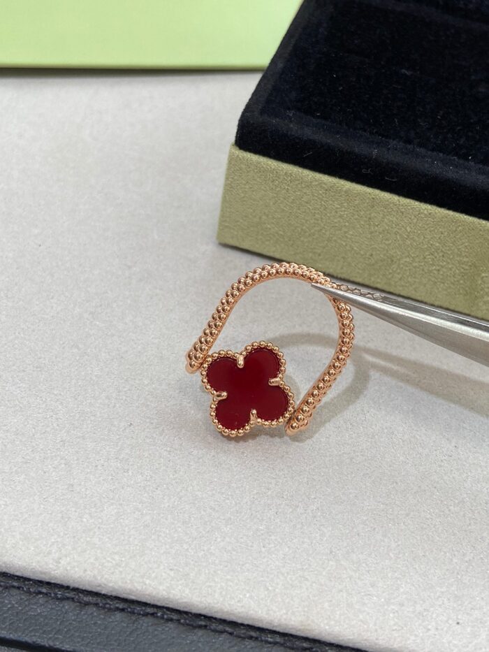 【Valeron Jewelry】CLOVER RIVERSIBLE ROSE GOLD RING - Image 10