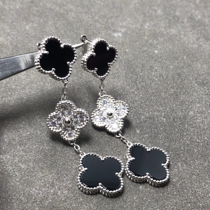 【Valeron Jewelry】CLOVER 3 MOTIF DIAMOND ONYX SILVER EARRINGS - Image 2