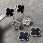 【Valeron Jewelry】CLOVER 3 MOTIF DIAMOND ONYX SILVER EARRINGS - Image 3