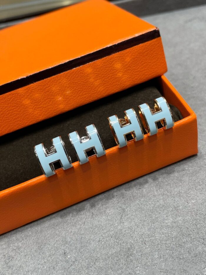 【Valeron Jewelry】POP H SKY BLUE STUD EARRINGS - Image 5