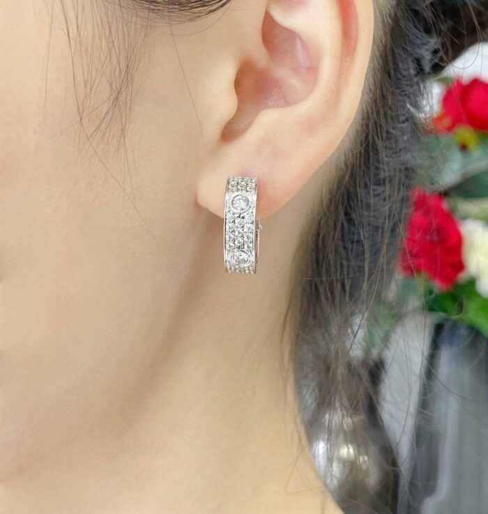 【Valeron Jewelry】LOVE 5.5MM DIAMOND PAVED EARRINGS - Image 2