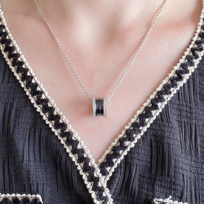 【Valerone Jewelry】ZERO 1 DIAMOND CERAMIC NECKLACE - Image 2