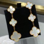 【Valeron Jewelry】CLOVER MOP 3 MOTIFS GOLD EARRINGS