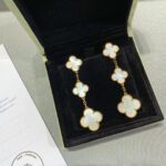 【Valeron Jewelry】CLOVER MOP 3 MOTIFS GOLD EARRINGS - Image 3