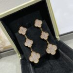 【Valeron Jewelry】CLOVER 3 MOTIFS DIAMOND PAVED ROSE GOLD EARRINGS - Image 3