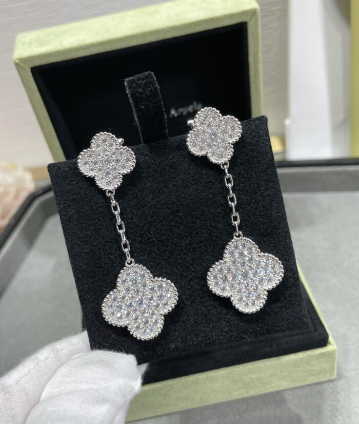 【Valeron Jewelry】CLOVER 2 MOTIFS DIAMOND PAVED SILVER EARRINGS - Image 2