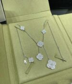 【Valeron Jewelry】CLOVER 6 MOTIF DIAMOND PAVED NECKLACE - Image 6