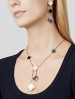 【Valeron Jewelry】CLOVER 3 MOTIF MOP ONYX DARK MOP PINK GOLD EARRINGS - Image 2