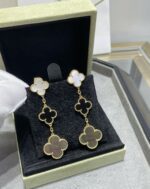 【Valeron Jewelry】CLOVER 3 MOTIF MOP ONYX DARK MOP PINK GOLD EARRINGS - Image 3
