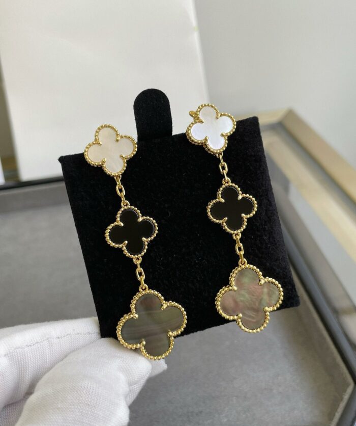 【Valeron Jewelry】CLOVER 3 MOTIF MOP ONYX DARK MOP PINK GOLD EARRINGS - Image 5