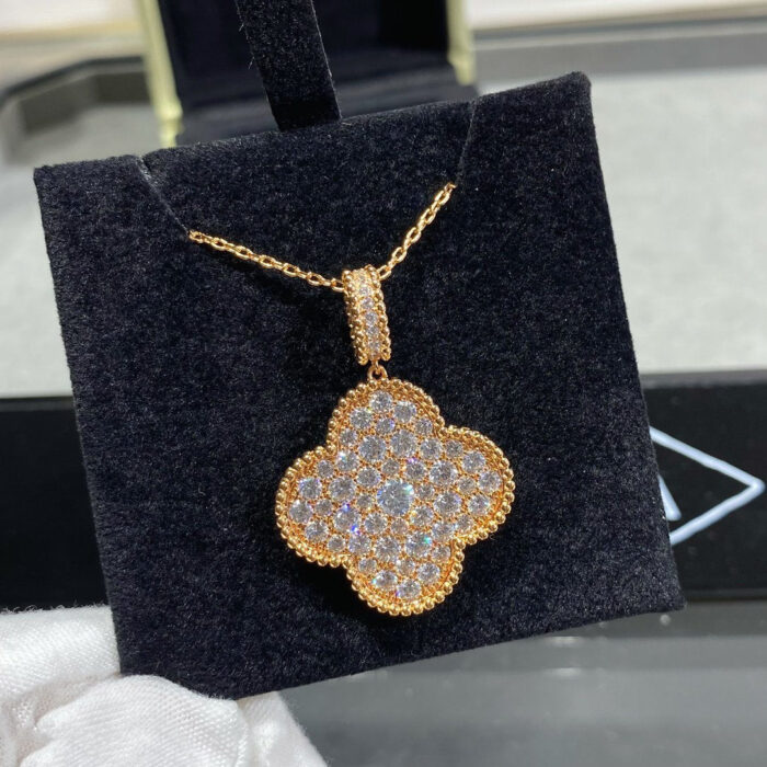 【Valeron Jewelry】CLOVER 25MM LARGE PEDANT DIAMOND PAVED LONG NECKLACE - Image 4