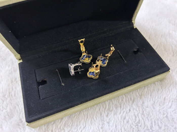 【Valeron Jewelry】CLOVER PIETERSITE MEDIUM STUD EARRINGS - Image 5