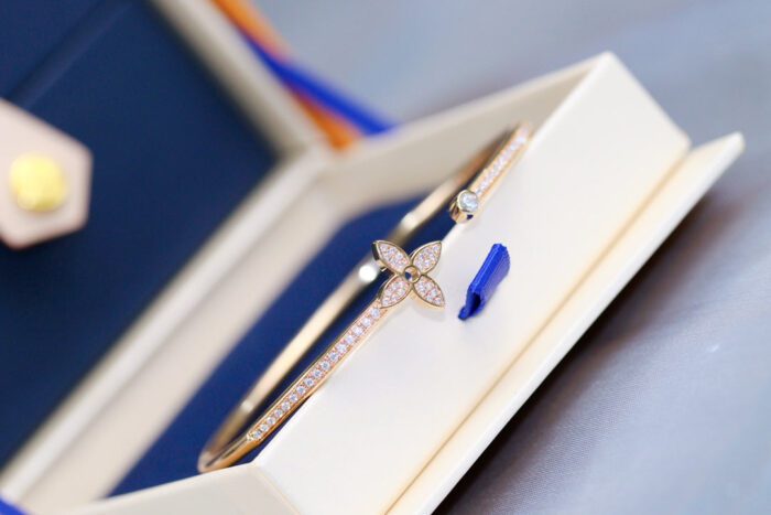【Valleron Jewelry】IDYLLE PINK GOLD OPEN BRACELET DIAMOND PAVED - Image 2