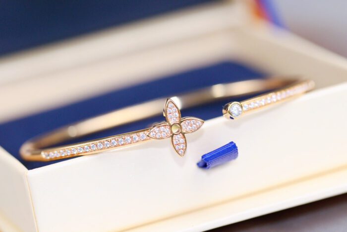 【Valleron Jewelry】IDYLLE PINK GOLD OPEN BRACELET DIAMOND PAVED - Image 4