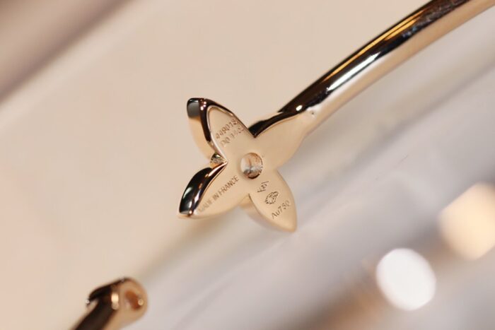 【Valleron Jewelry】IDYLLE GOLD OPEN BRACELET DIAMOND PAVED - Image 9