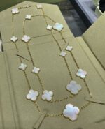 【Valleron Jewelry】CLOVER 16 MOTIF WHITE MOP GOLD NECKLACE - Image 6